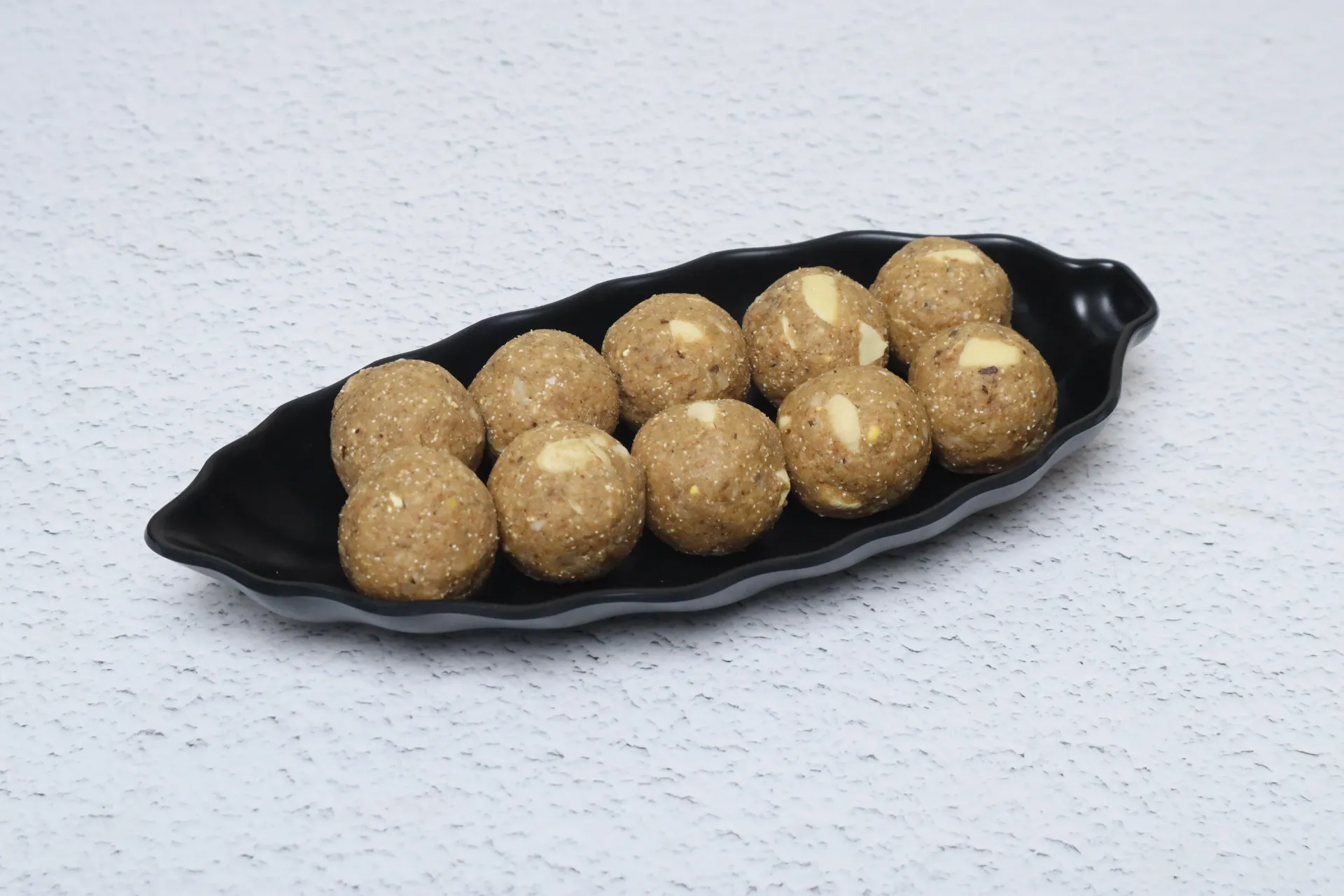 Paushtik Ladoo